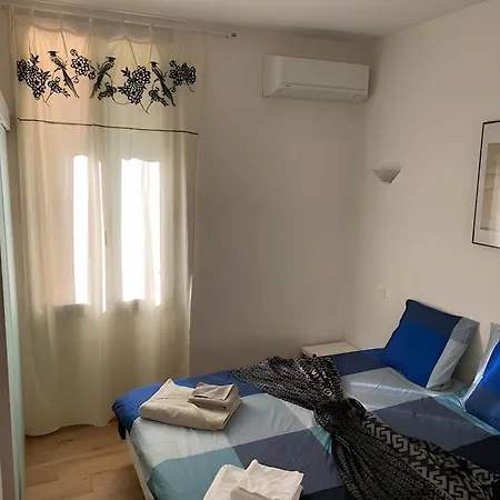 Paul Arene 2p Vieil Appartement